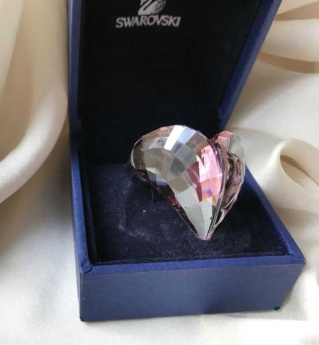 Розкішна каблучка Swarovski Heart Rosaline Satin Ring
