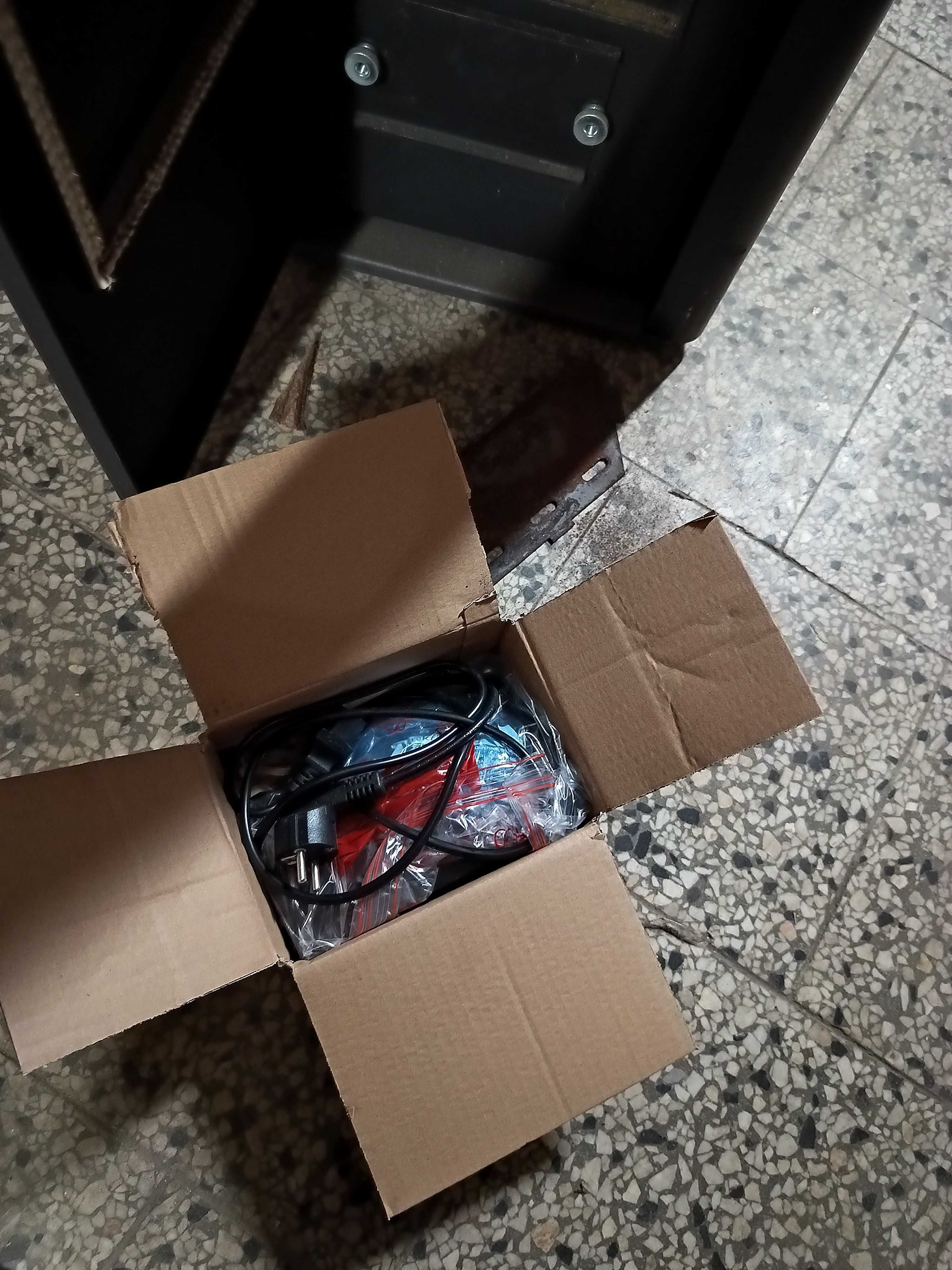 KLARSTEIN KominekPiec na pellet UŻYWANY 10,2 KW