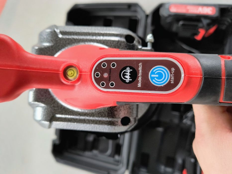 Przyssawka wibracyjna do płytek 2xAKU Nowa