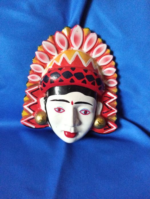 Máscara em cerâmica para pendurar Étnica