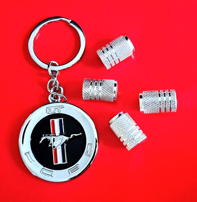 *NOWY* Breloczek FORD MUSTANG + Nakrętki na wentyle srebrne tuning