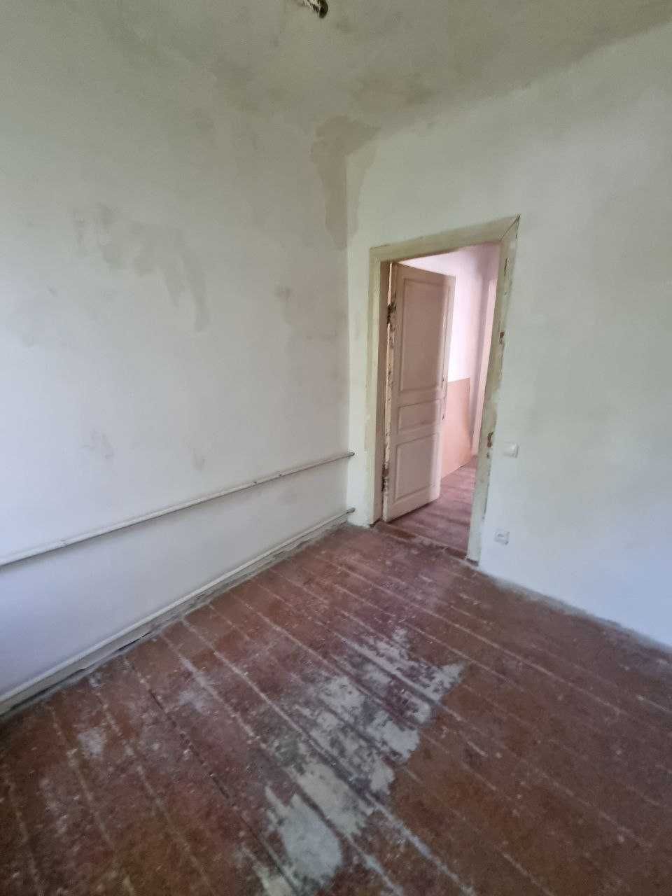Продам домовладения по ул. Александра  Черникова, низ пр. Петровского.