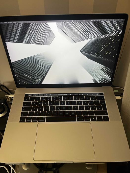 Macbook Pro 15" i7 - Óptimo Estado