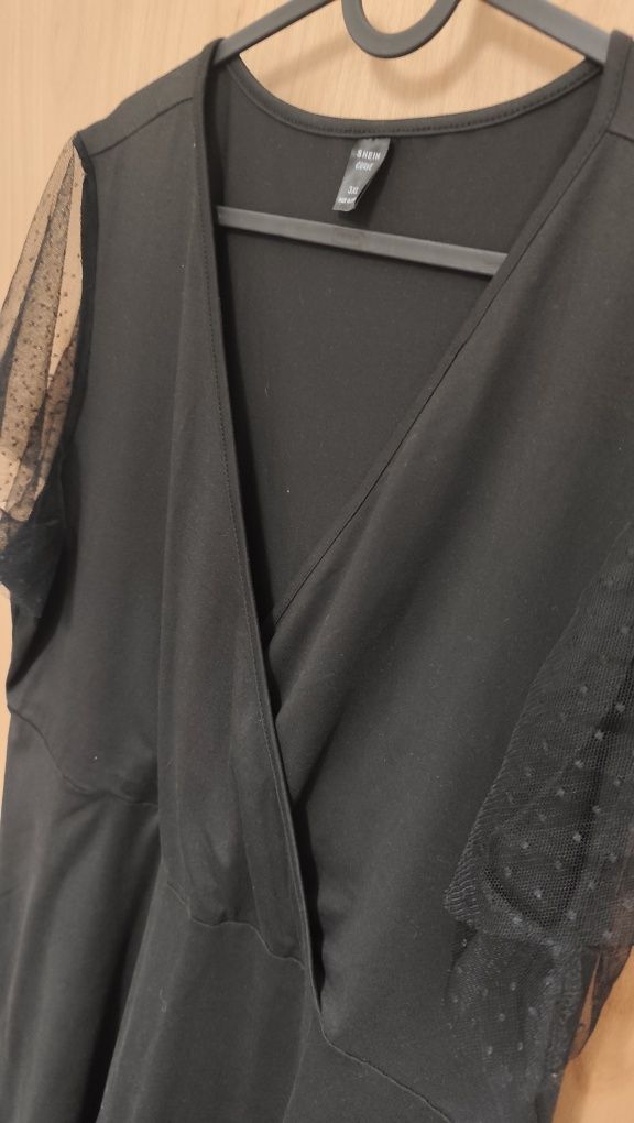Vestido preto Shein
