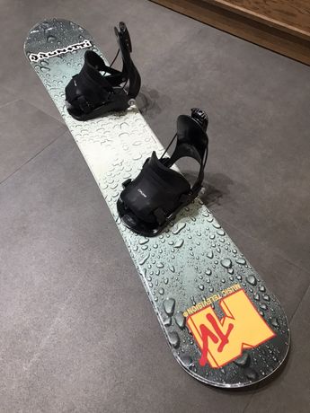 Snowboard deska snowbordowa 153 cm wiązania flow warszawa
