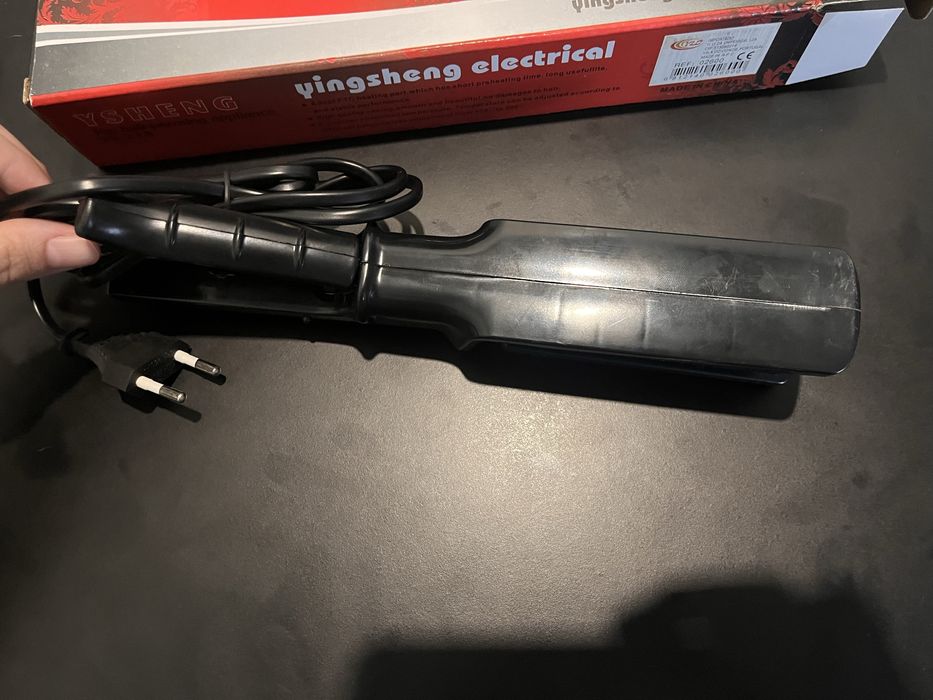 Vendo alisador de cabelo nunca usado