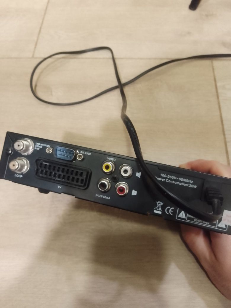 Тюнер спутниковый Q-SAT ST-08