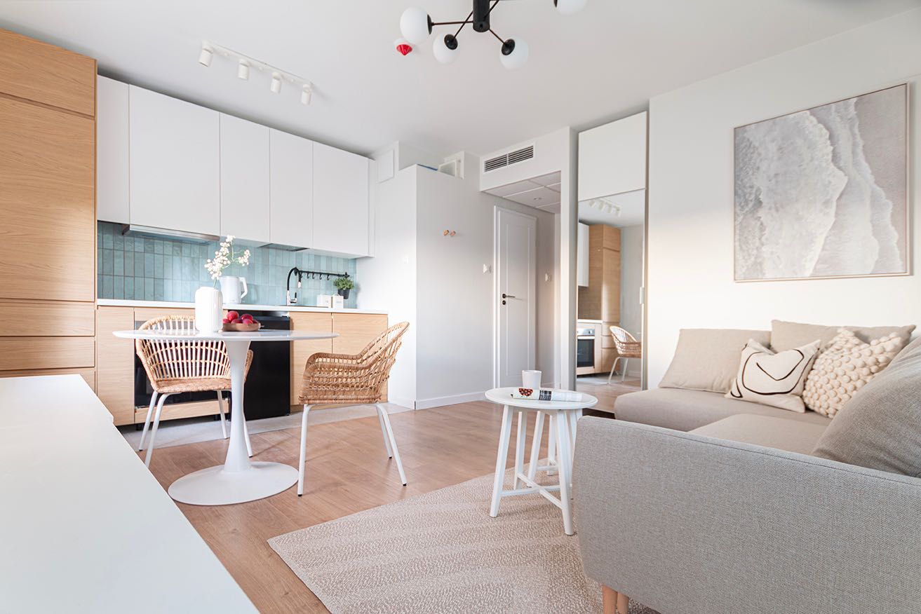 Duża elegancka kawalerka + BALKON - Pileckiego 59