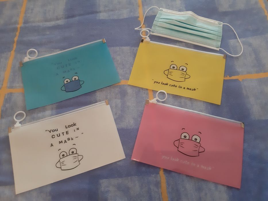 Porta máscaras divertidos 2 = 3€