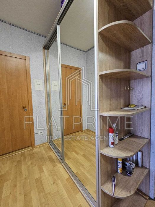 Генератор в будинку. Здам 2-к Урлівська 34 Позняки Дарницький