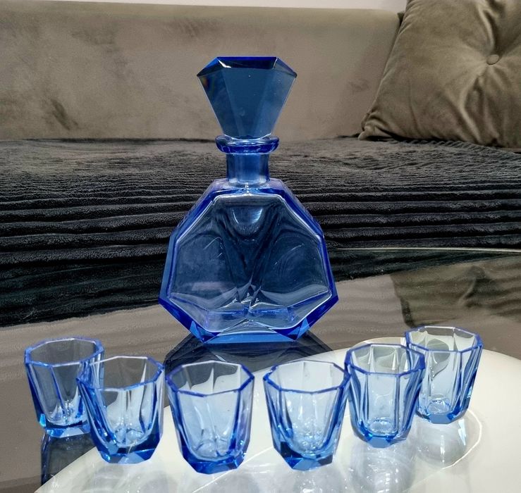 Kobaltowa sygnowana karafka wraz z 6 kieliszkami MOSER art deco