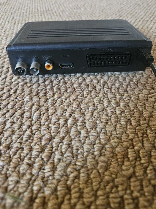 Dekoder tuner dvbt
Tuner DVB-T Cabletech URZ00dekoder83Q
Tuner DVB-T C