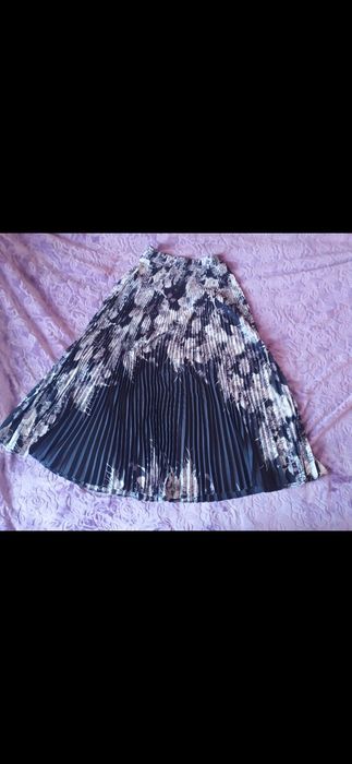 Жіноча юбка      .