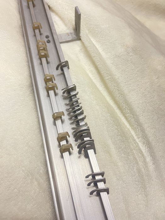 Продам карниз алюміній 3 метра