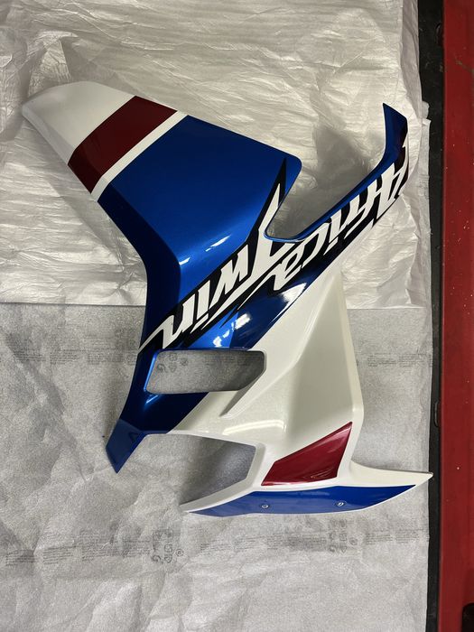 Honda CRF1100 boczek prawy owiewka