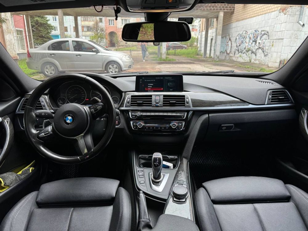 Bmw f30 330i 2017 2л