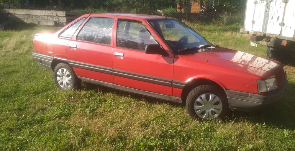 Рено 21 седан Renault