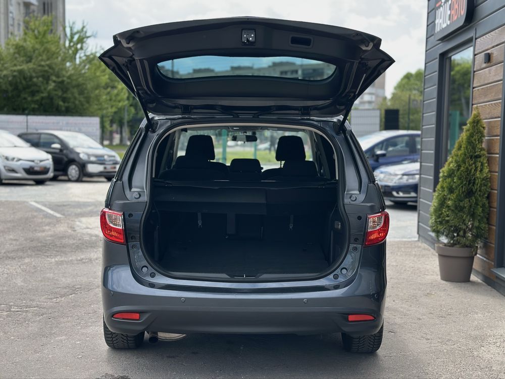MAZDA 5 2011 року, 2.0 бензин, автомат, передній привід, 7 місць.
