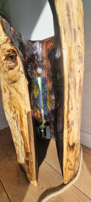 Lampa Stojąca z Litego Drewna