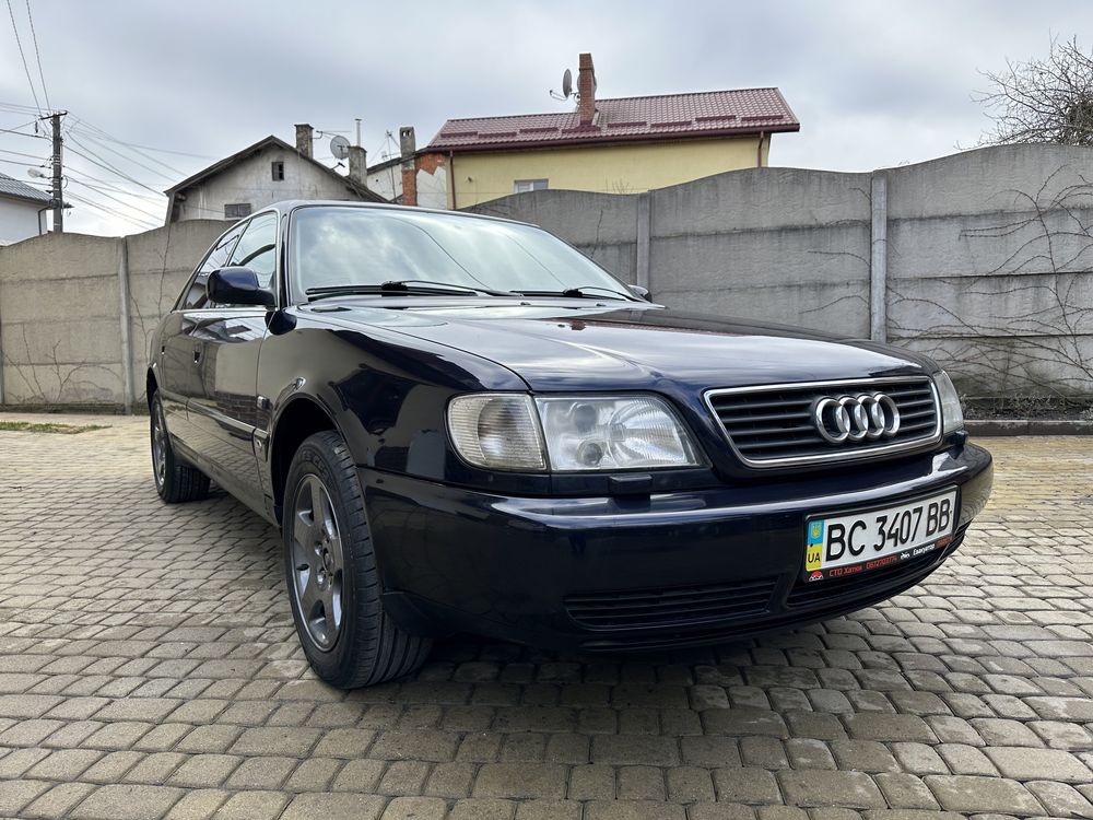 Audi a6 c4. 2.6 gaz