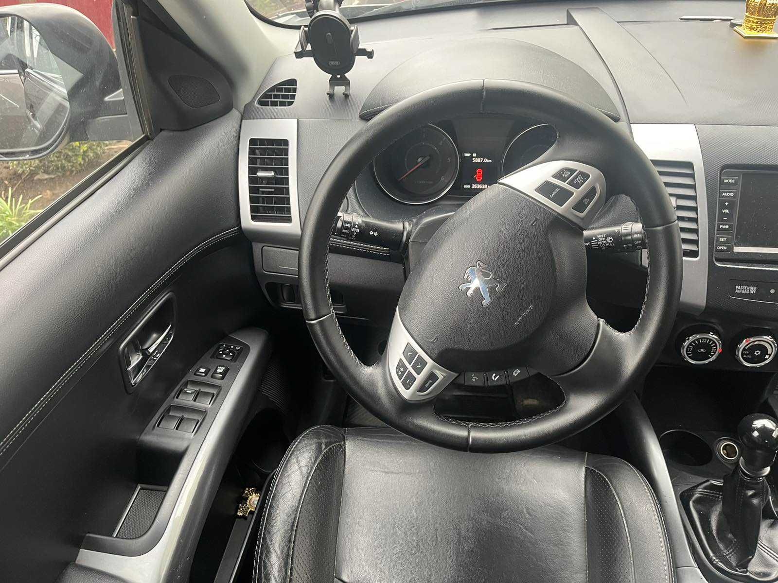 Продам авто Peugeot 4007