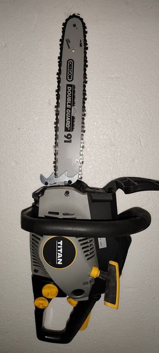 Piła spalinowa łańcuchowa Titan