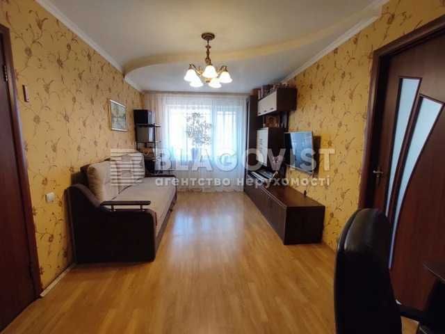2к.Метро Дорогожичи.Вул.Ольжича,14а
