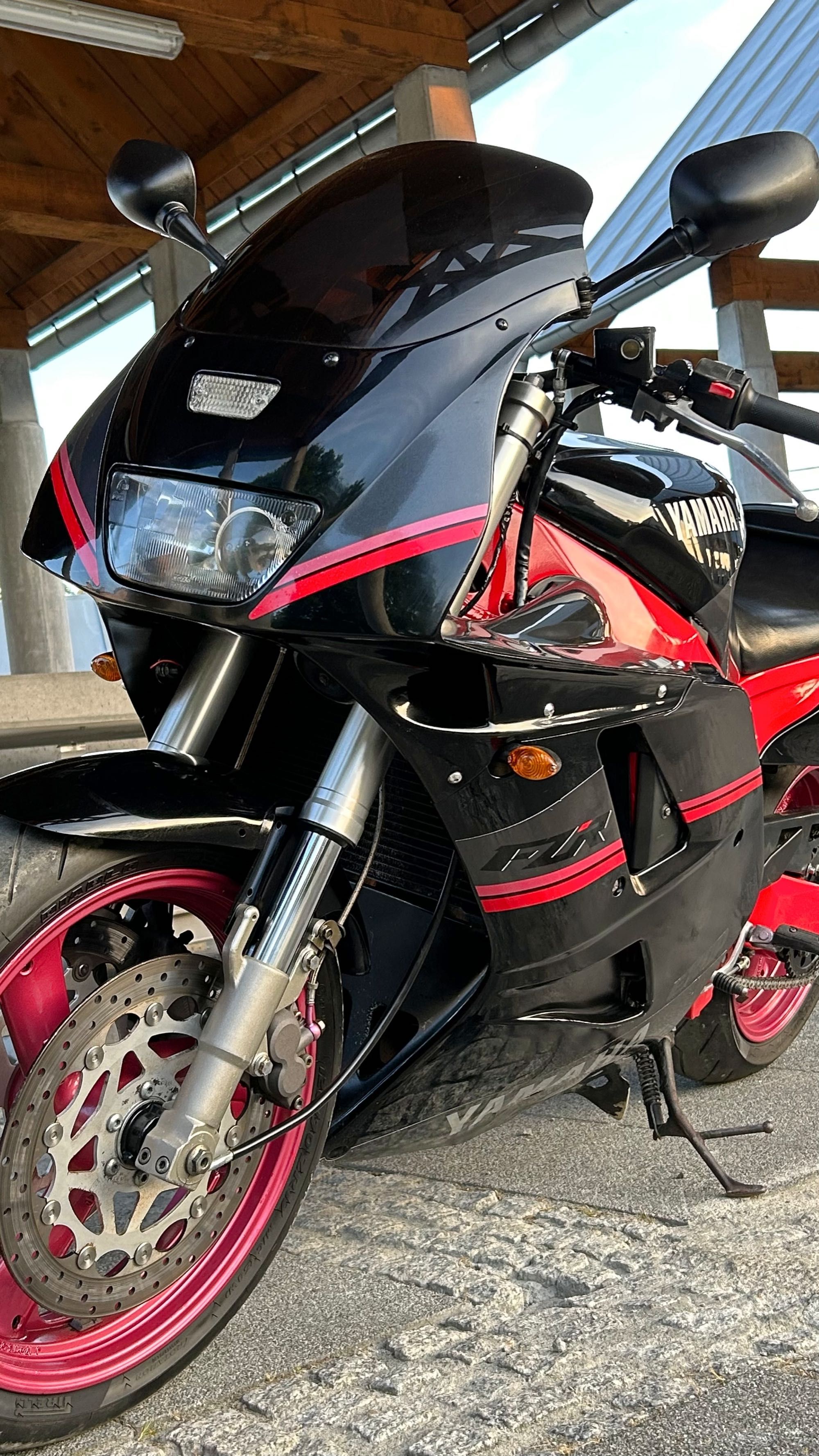 YAMAHA FZR 1000 Oryginalny przebieg 44524km! z Szwajcarii 100% SPRAWNA