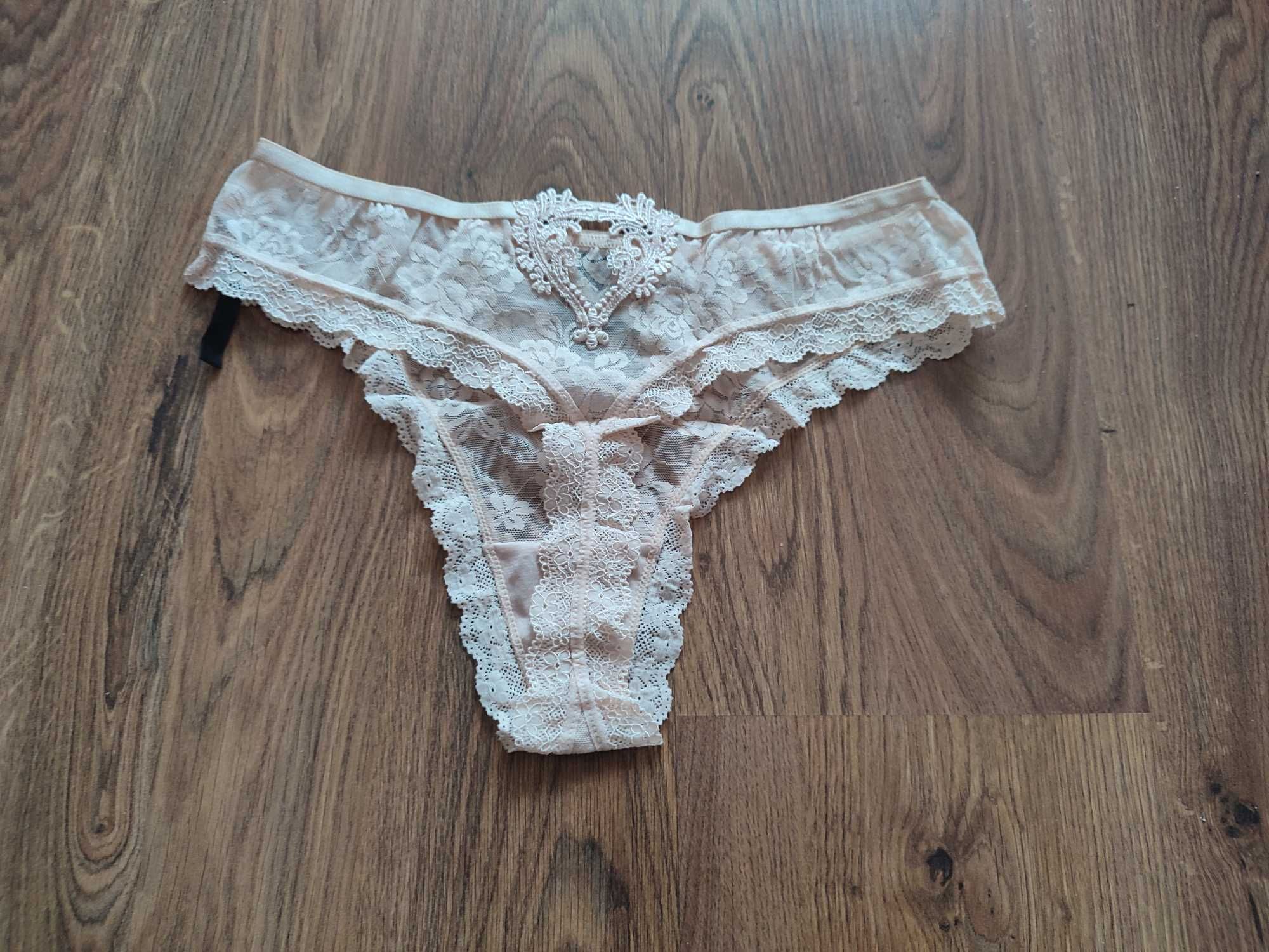 Nowe majtki stringi koronkowe morelowe rozmiar M/L