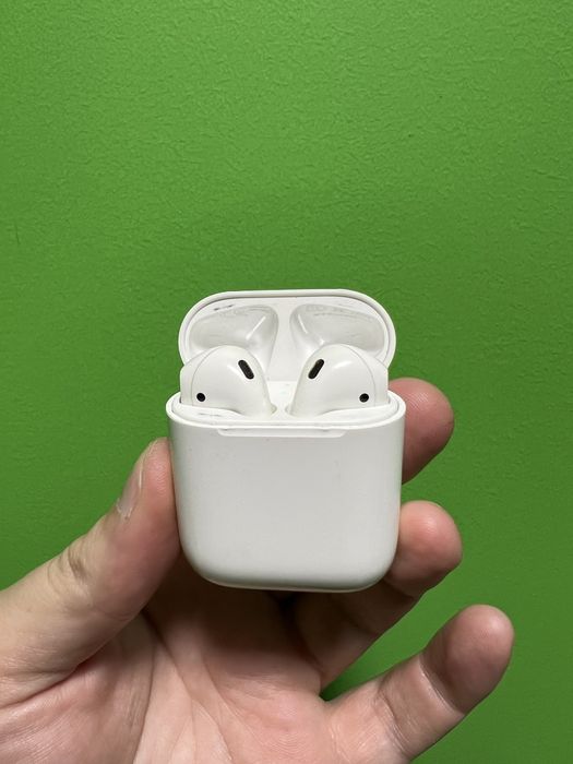 Навушники Apple AirPods 2 A1602