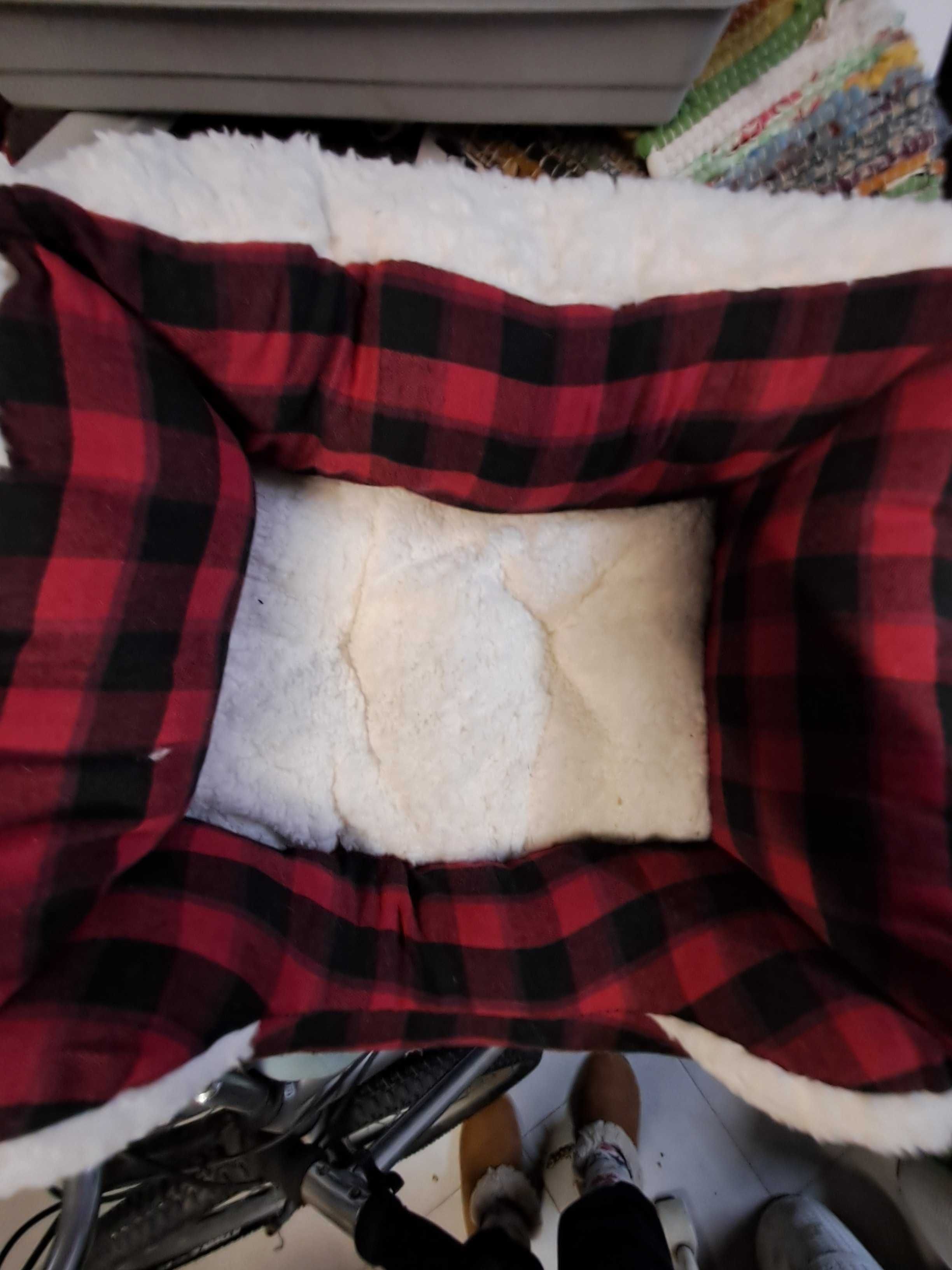 Cama para gato bom estado BAIXA DE PREÇO ANTES 25€ AGORA 20€