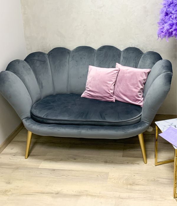 Sofa muszelka szara