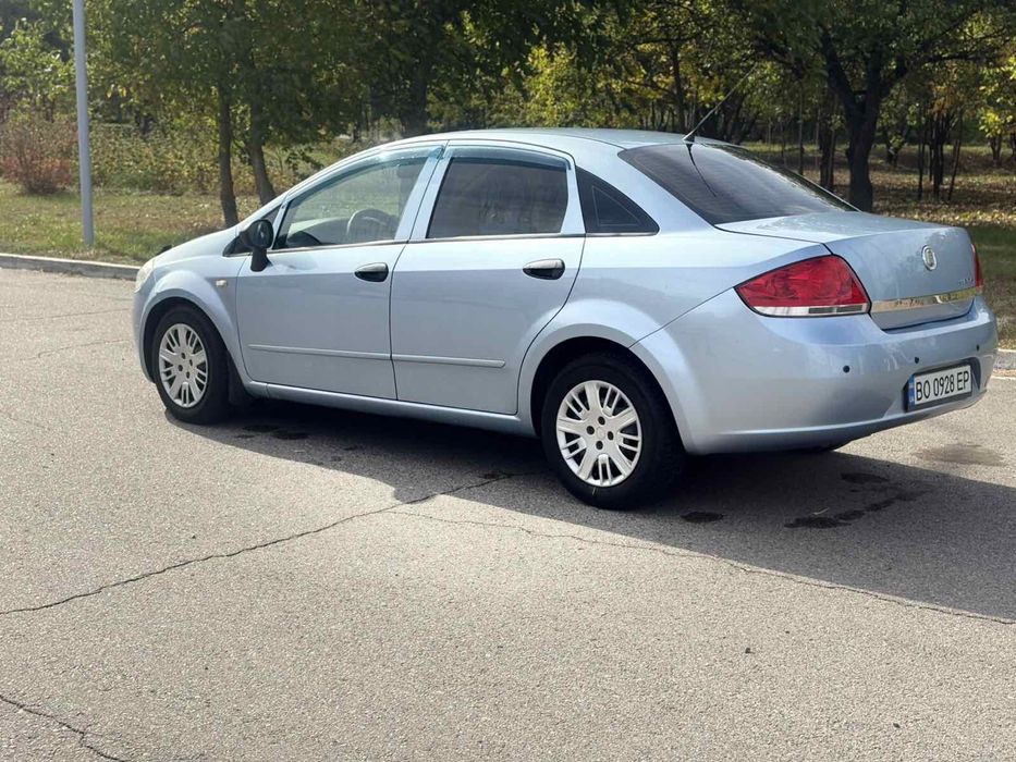 Продам Fiat Linea