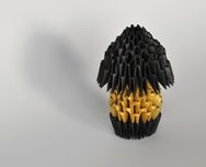 Grzybek - origami modułowe 3D, papier metaliczny, grzyb czarny, złoty.