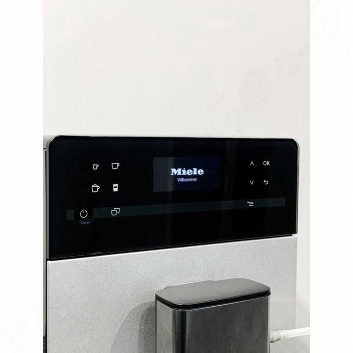Кофемашина Miele CM 5510 Black/Chrome миле