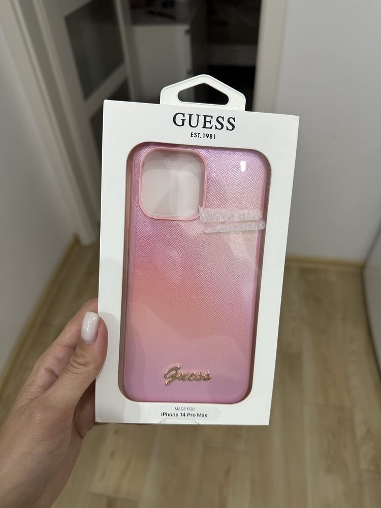 case iphone 14 pro max etui guess rozowe nowe