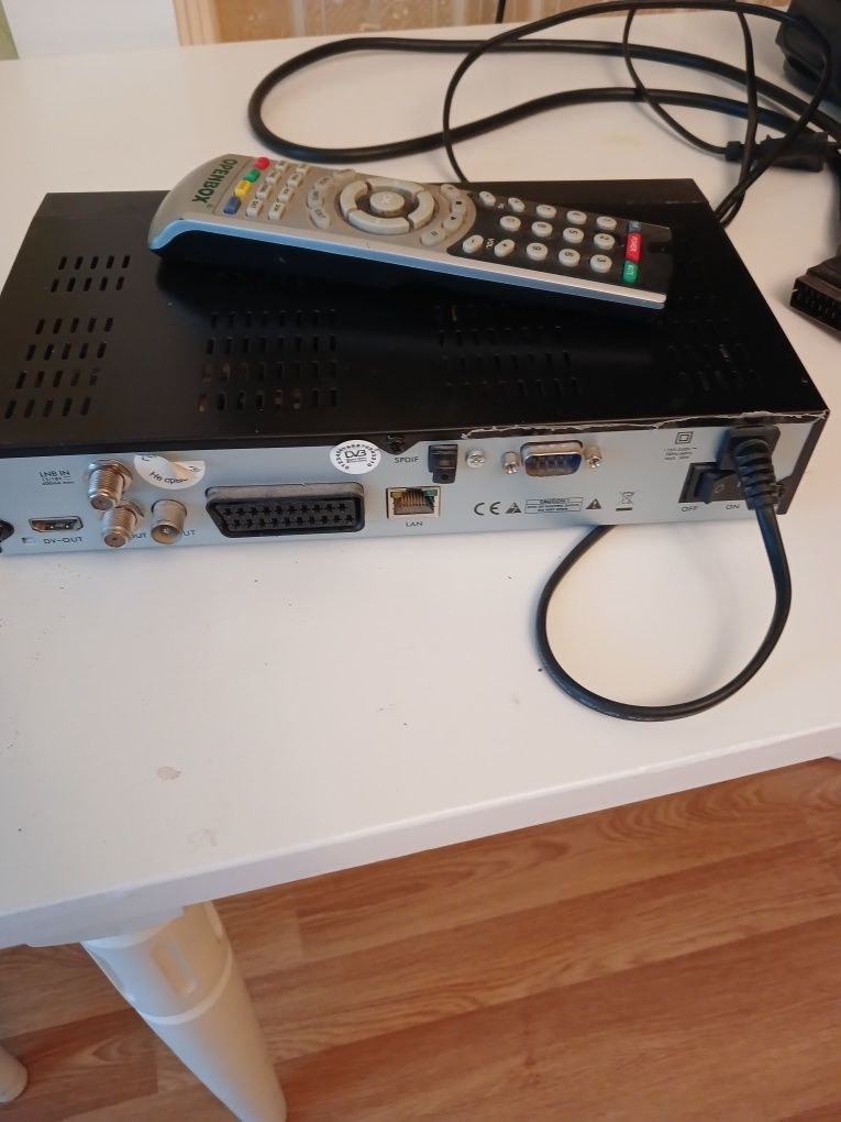 Тюнер OPENBOX S1   на спутникову тарілку