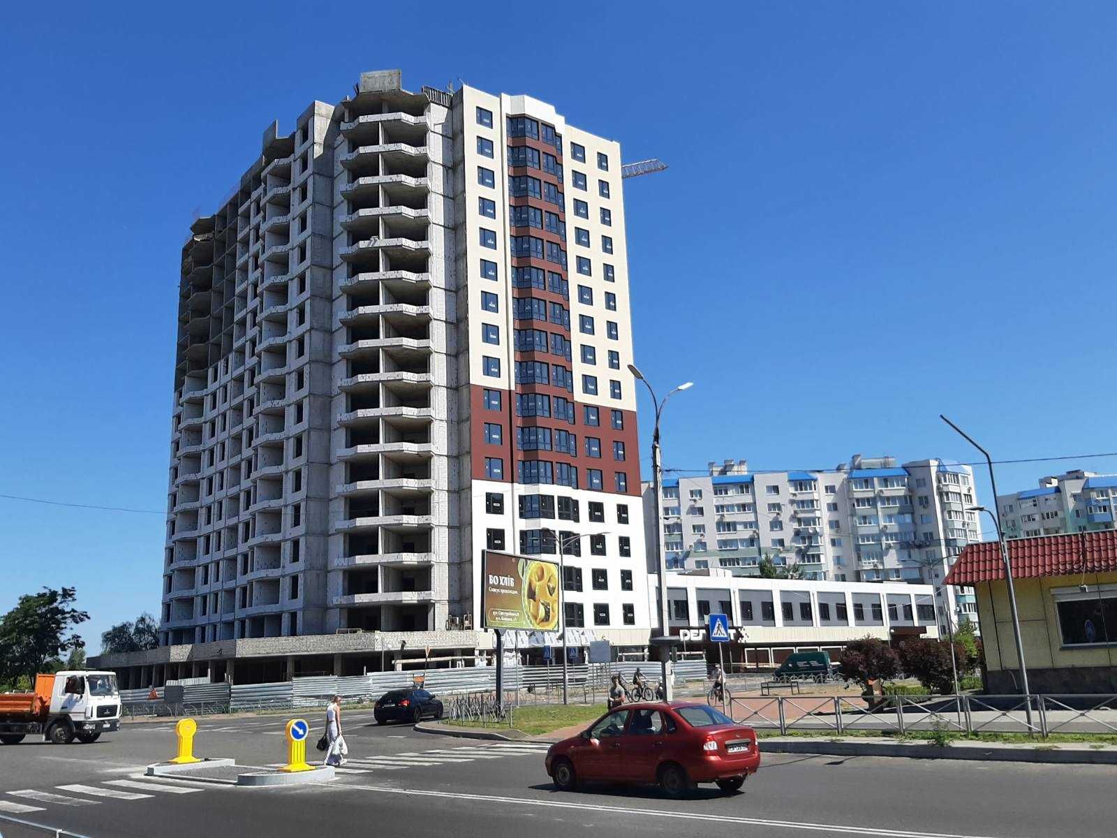 Продам трикімнатну квартиру площею 109,17 м2 на 16 поверсі