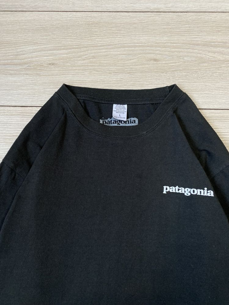 Винтажная футболка Patagonia big logo мужская (оригинал)