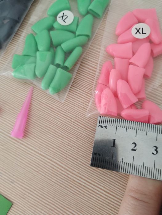 Zestaw nakładek na pazury dla kota XL – 4 kolory + klej + instrukcja