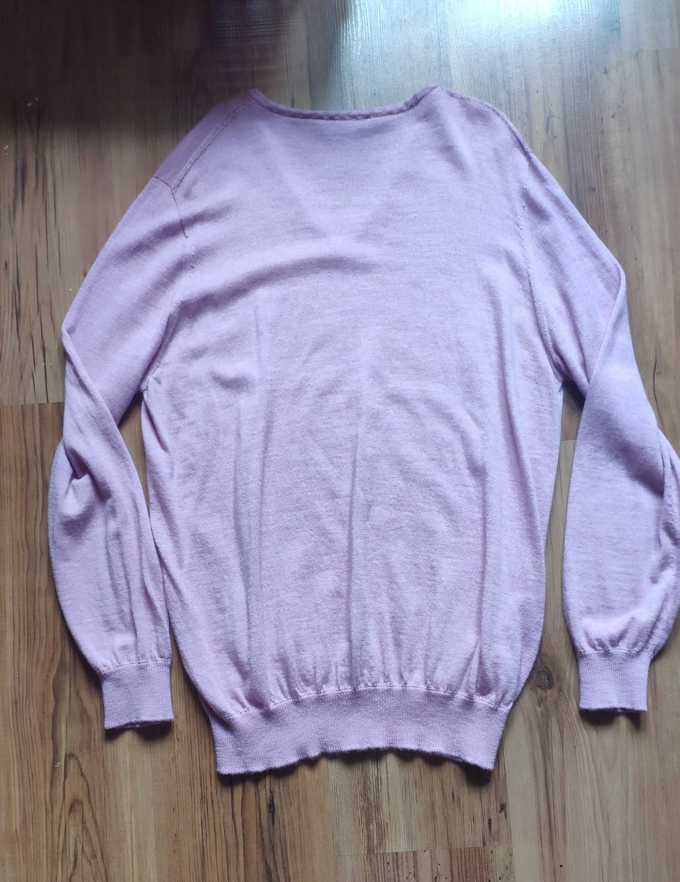 Sweter różowy pudrowy wełniany w serek merino extra fine xl 42 44