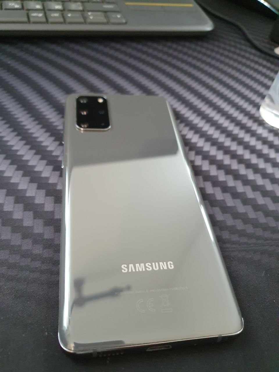 Samsung Galaxy S20 plus +