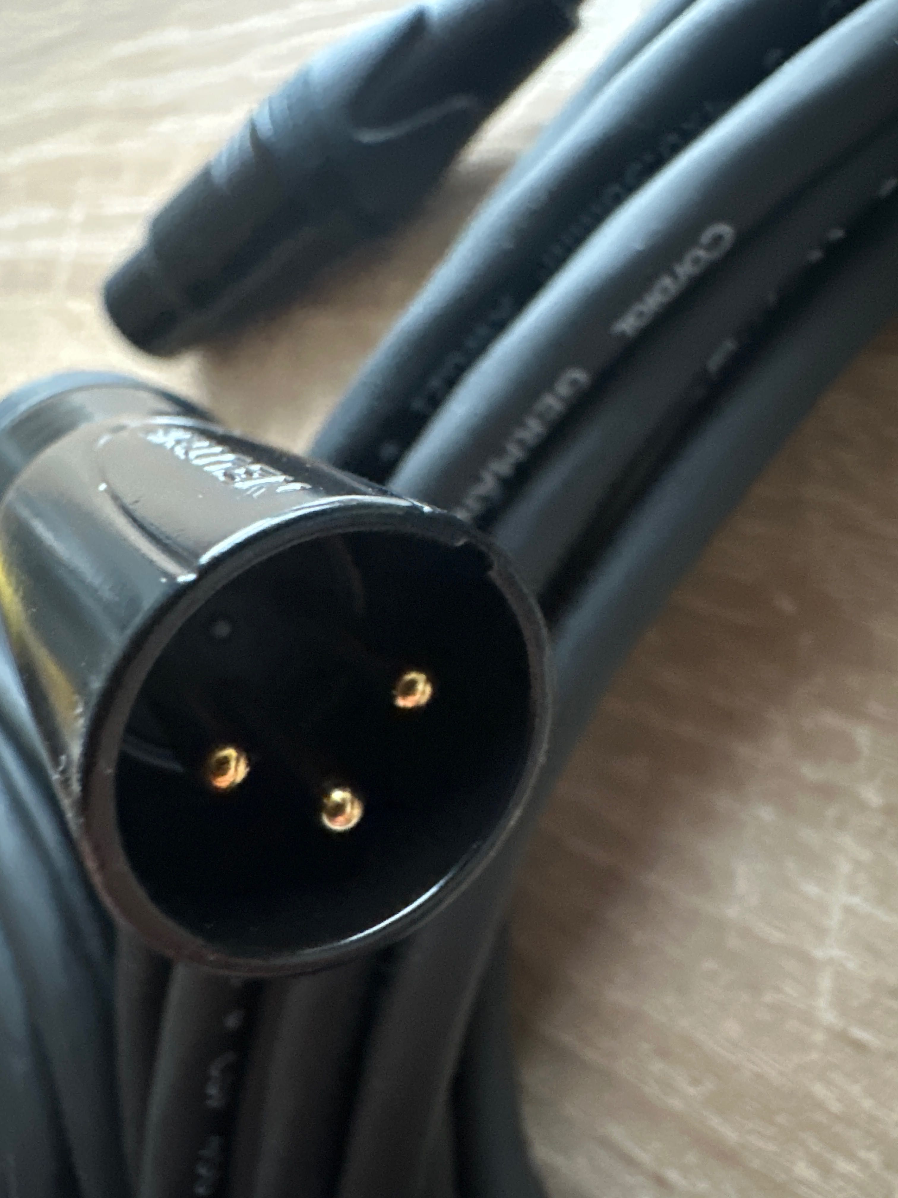 Kabel mikrofonowy Cordial Quad CSF 450 - 10metr Neutrik , sztuk 2