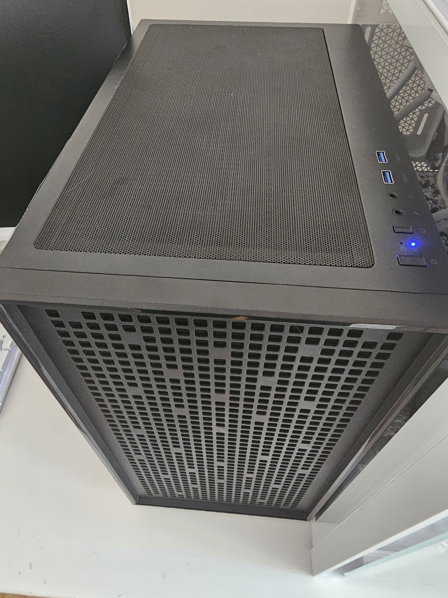 Nowy PC - R5 8400F - RX 7900 GRE - 2 TB M.2 - 32GB DDR5 - 850W GOLD
