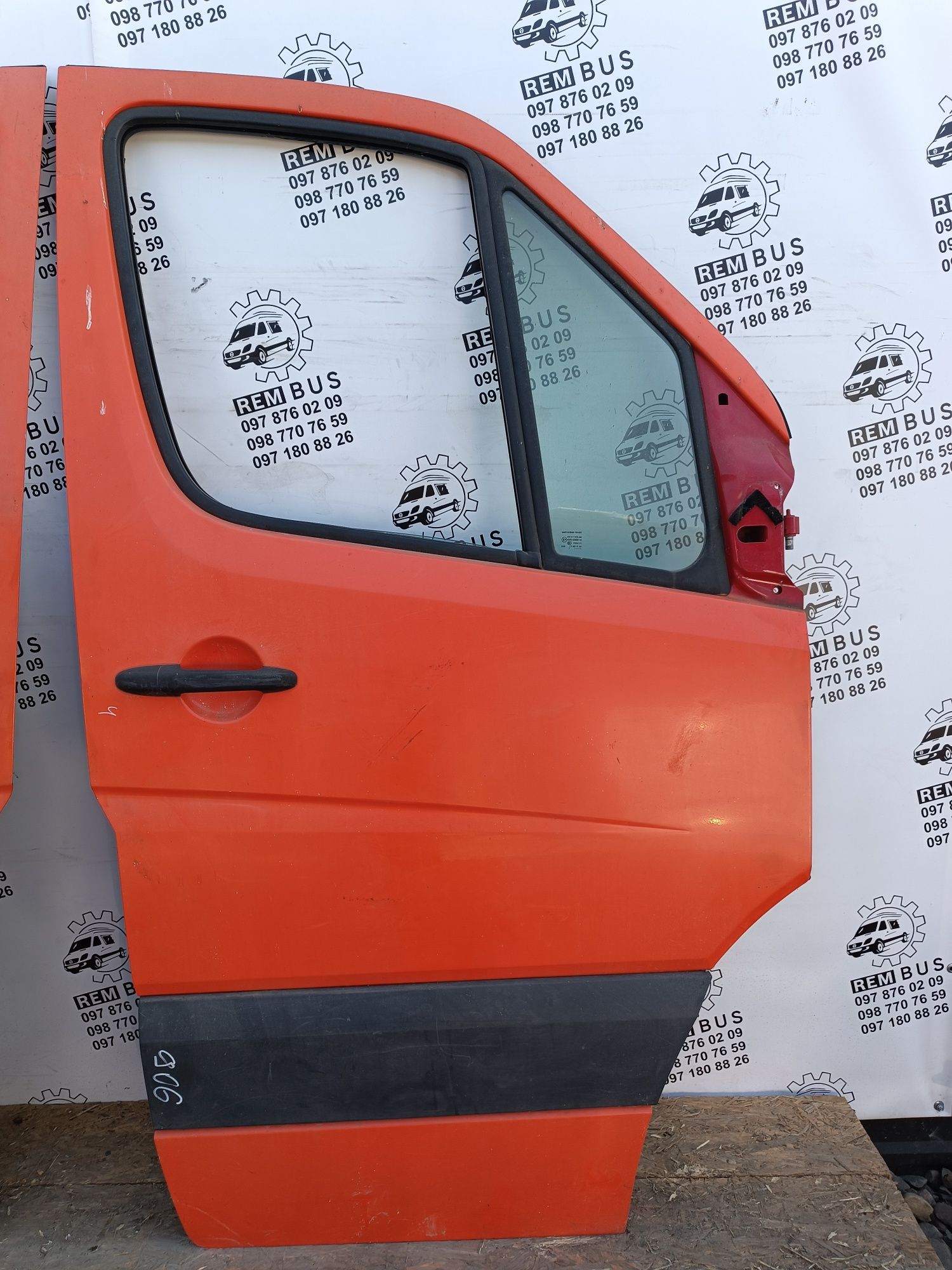 Червоні передні двері MB Sprinter w906 дверка замок ручка трос