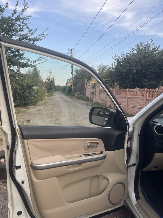 Продам свій Suzuki Grand Vitara