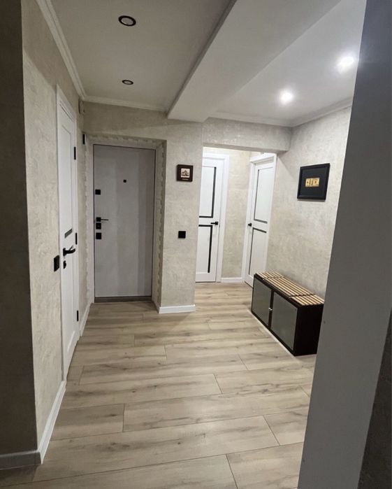 Продаж трикімнатної квартири