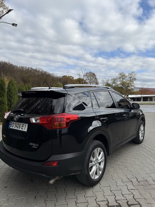 Toyota Rav 4 2.2 2013