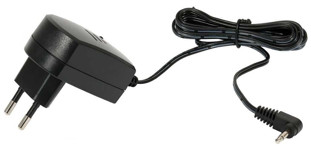 Wzmacniacz antenowy wewnętrzny z zasilaczem AWS-1144 SilverLine