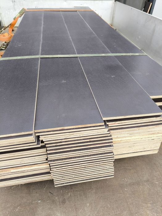 Sklejka antypoślizgowa formatki 255cm x 25cm gr. 9mm